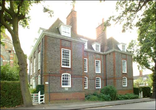 14 North Sq a